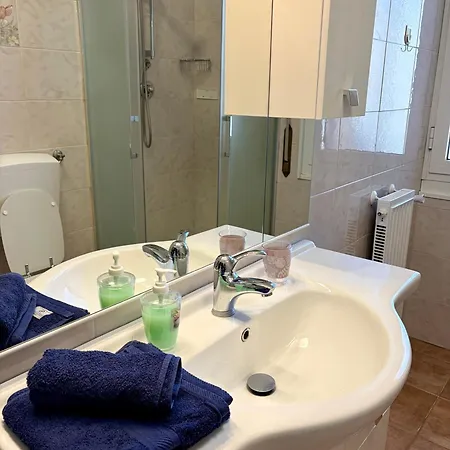 アパート Via Xx Settembre サンレモ